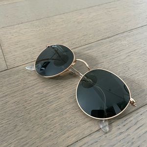 New Rayban Round sunglasses